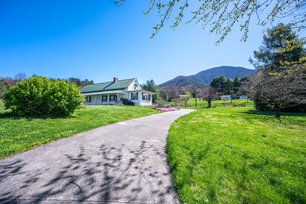 3678 Katy Hollar Rd - Photo 1