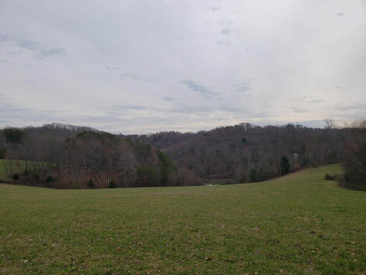 296 Echo Valley Rd - Photo 1