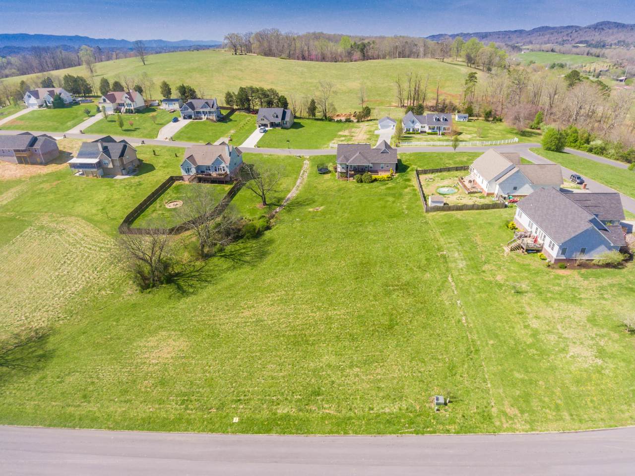2127 Kings View Loop - Photo 1