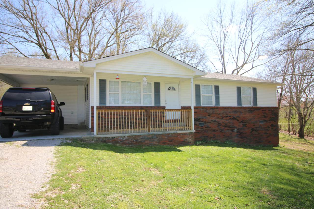 425 Spiers Way - Photo 1