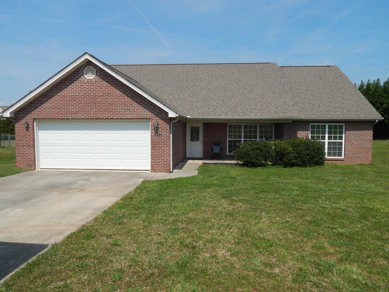 2025 Sequoyah Ave - Photo 1