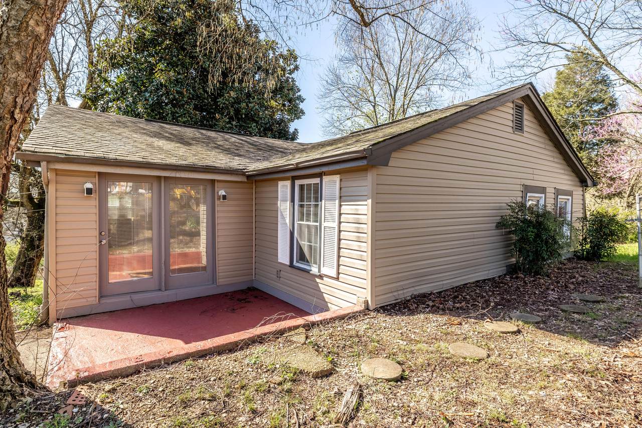 800 3rd Ave - Photo 1