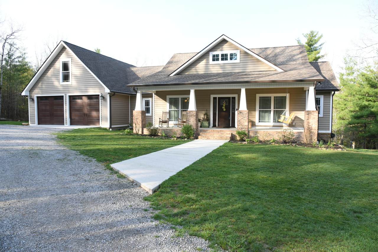 250 Grace Lane - Photo 1
