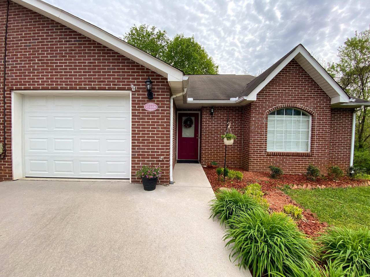 2516 Cedar Lane - Photo 1