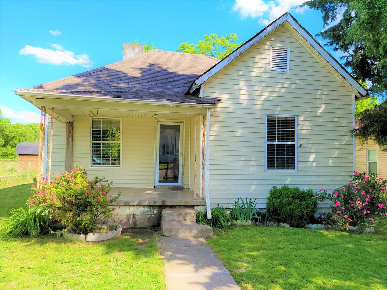 1312 New York Ave - Photo 1
