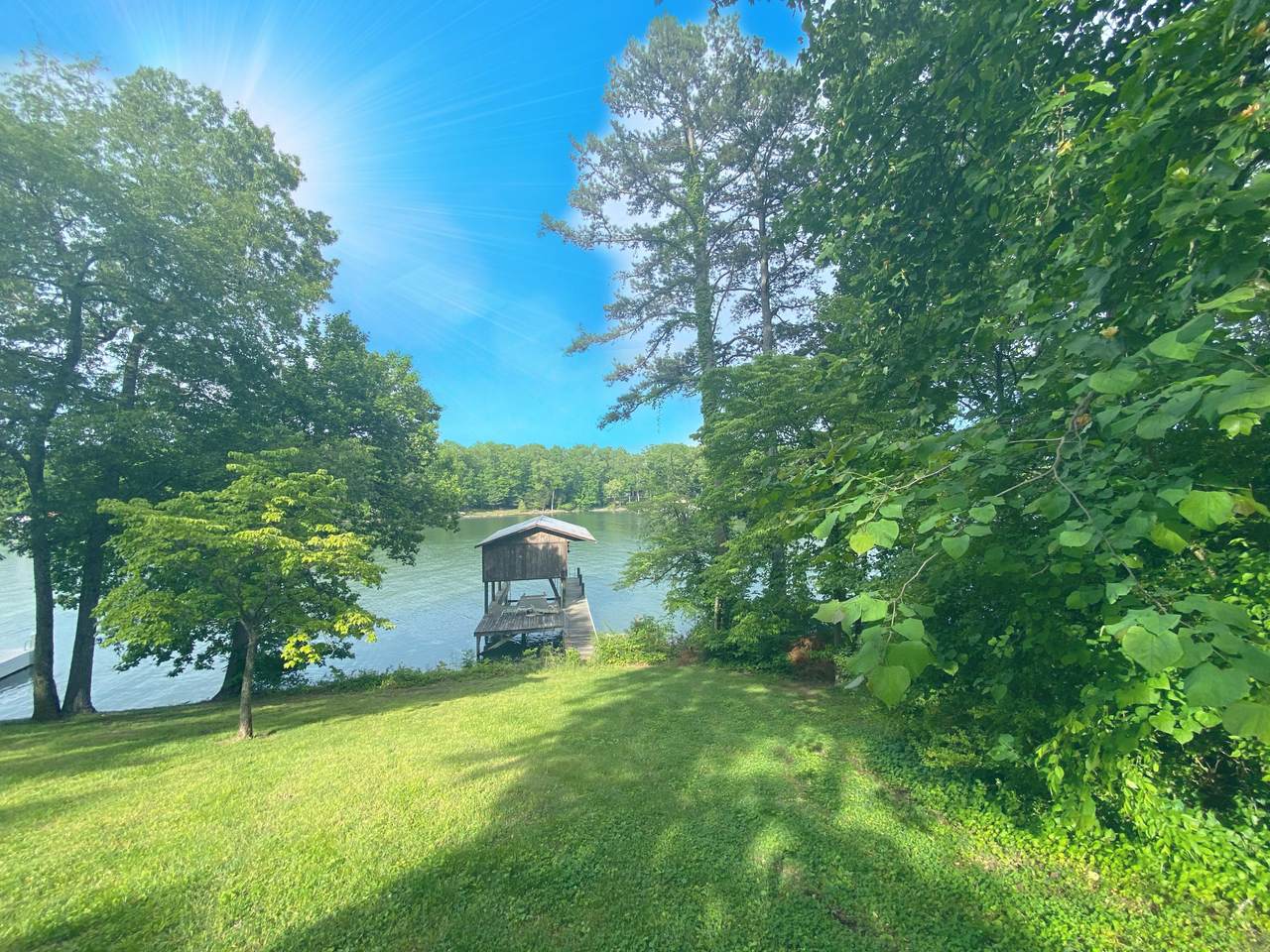 1049 Scenic Lakeview Drive - Photo 1