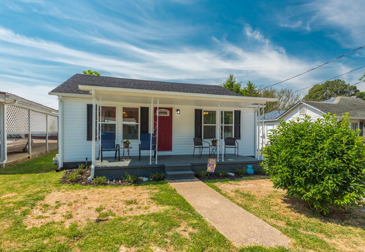 903 Bennett St - Photo 1