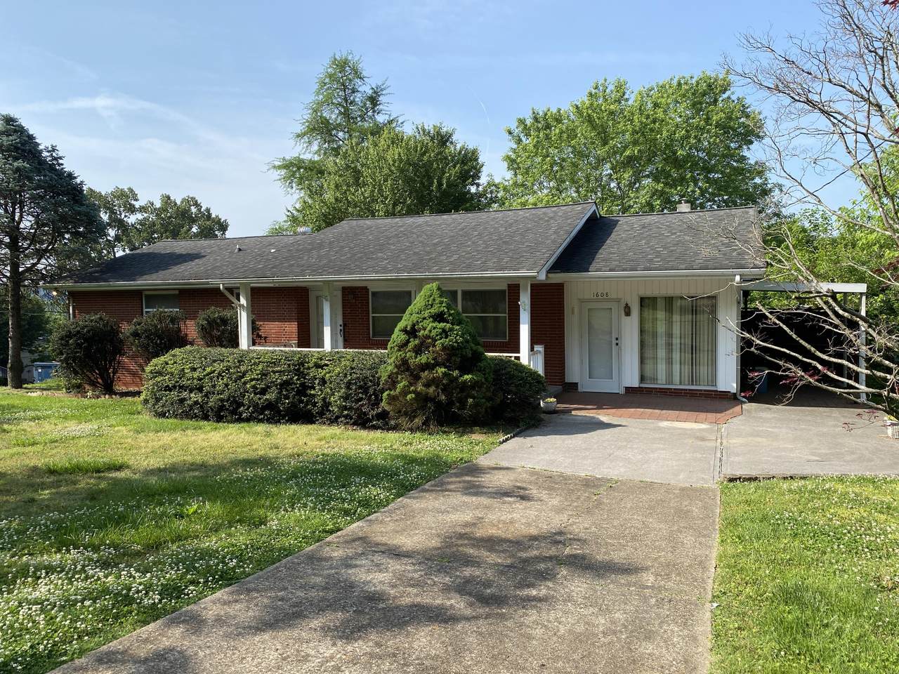 1608 Melody Lane - Photo 1