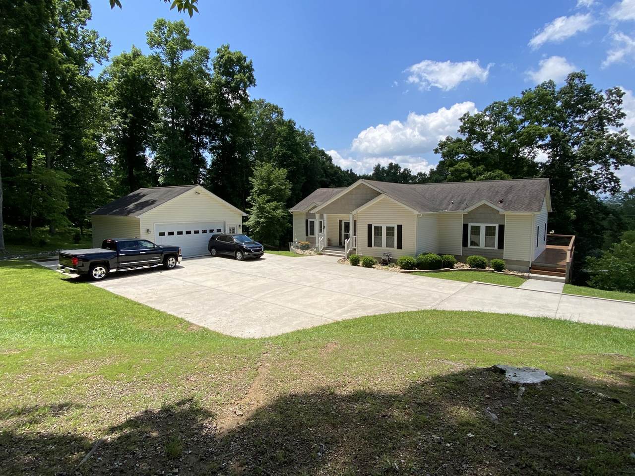 1048 Deerfield Way - Photo 1