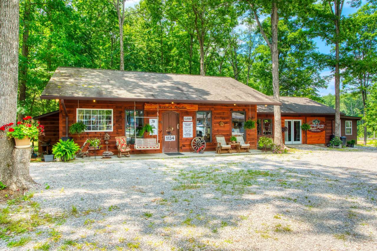 1134 Roanoke Rd - Photo 1