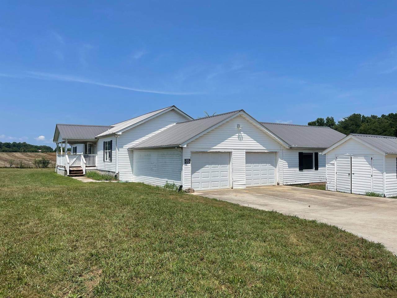 445 Brakebill Rd - Photo 1
