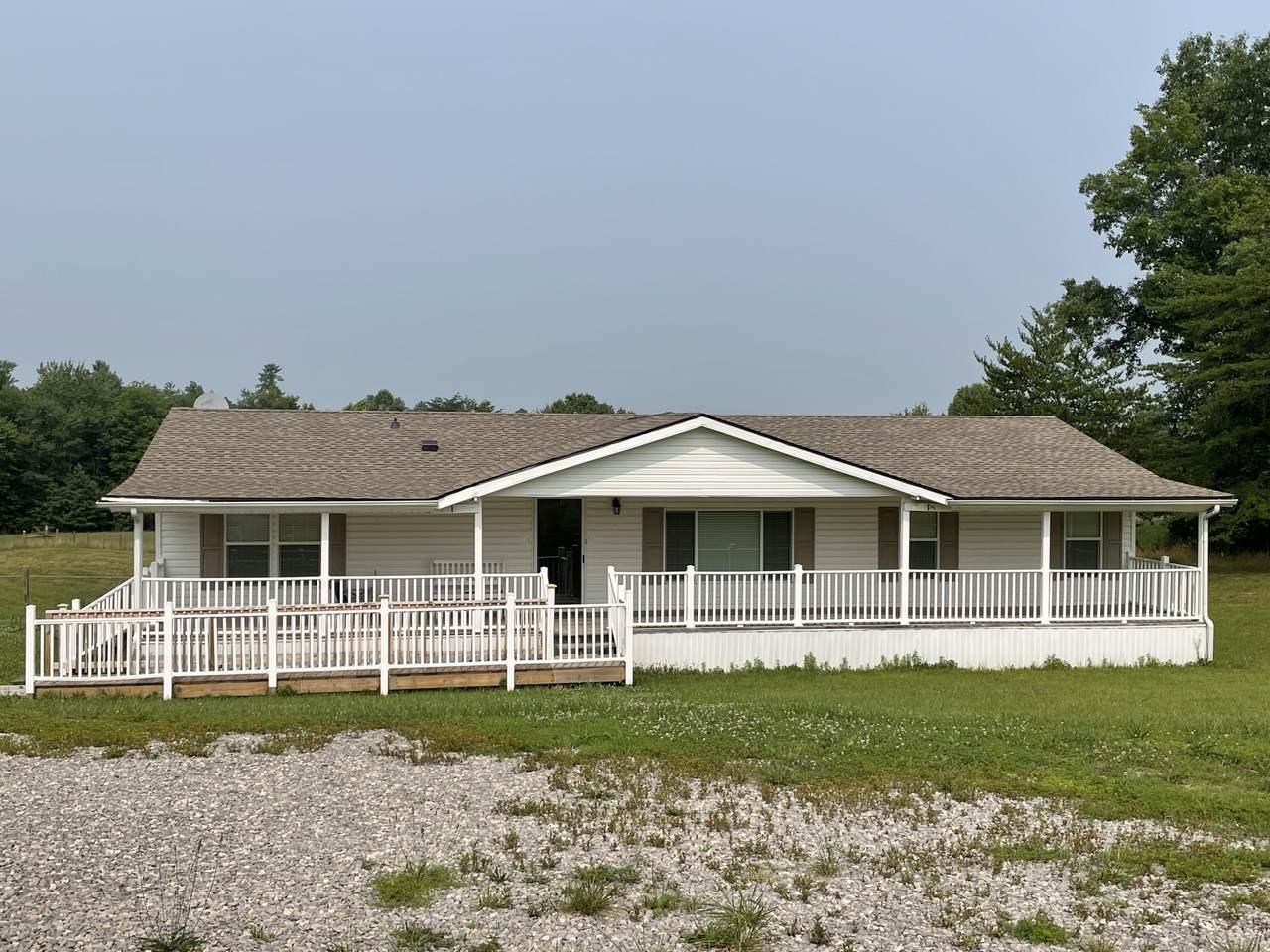5248 Nashville Hwy - Photo 1