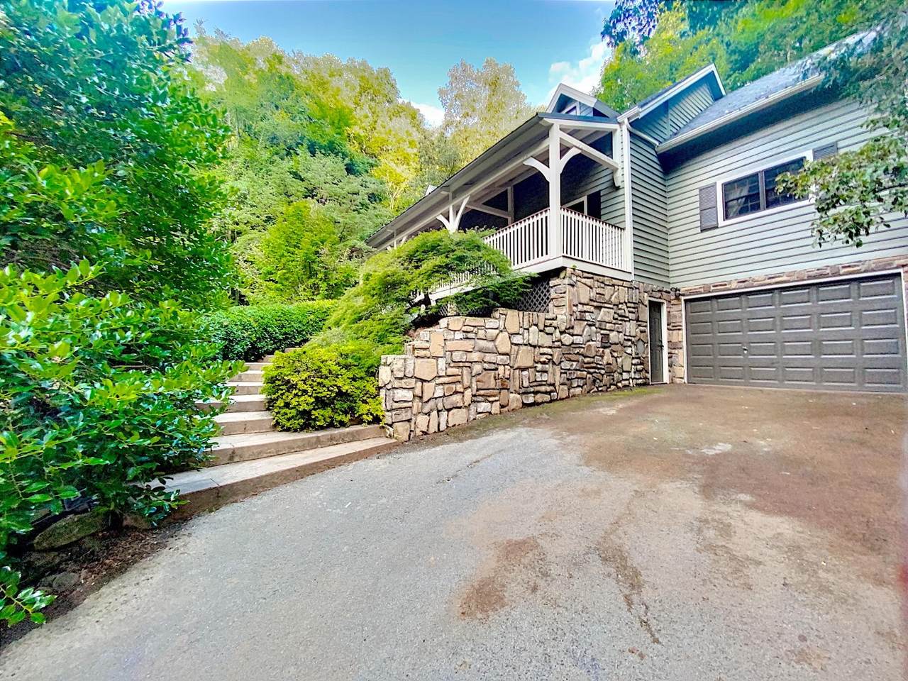 1545 Fawn Rd - Photo 1