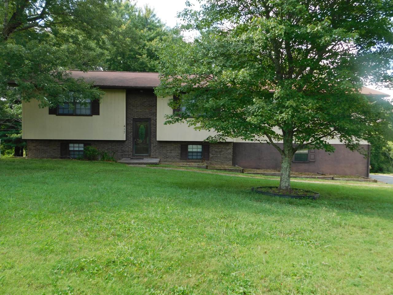 417 Melody Lane - Photo 1