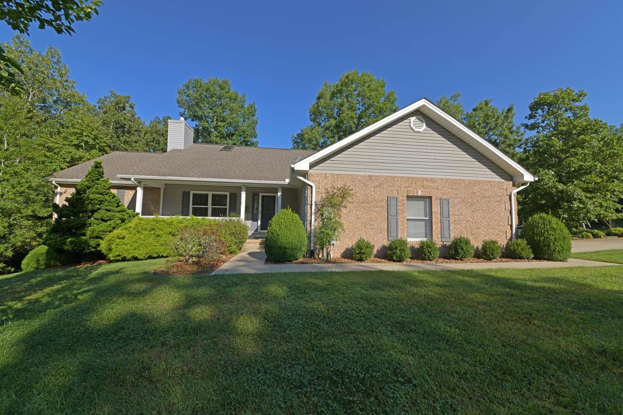 11 Greenwood Circle - Photo 1