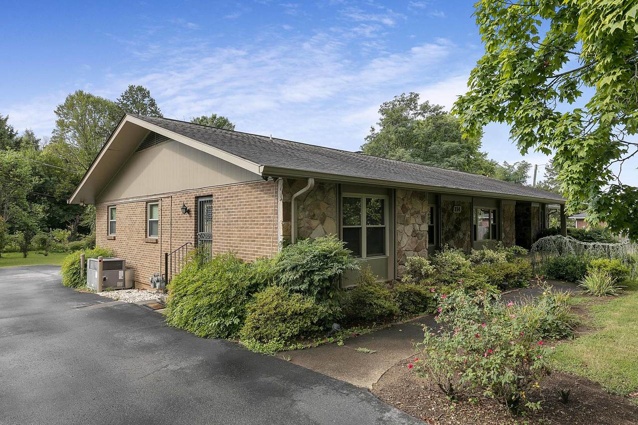 714 Broome Rd - Photo 1