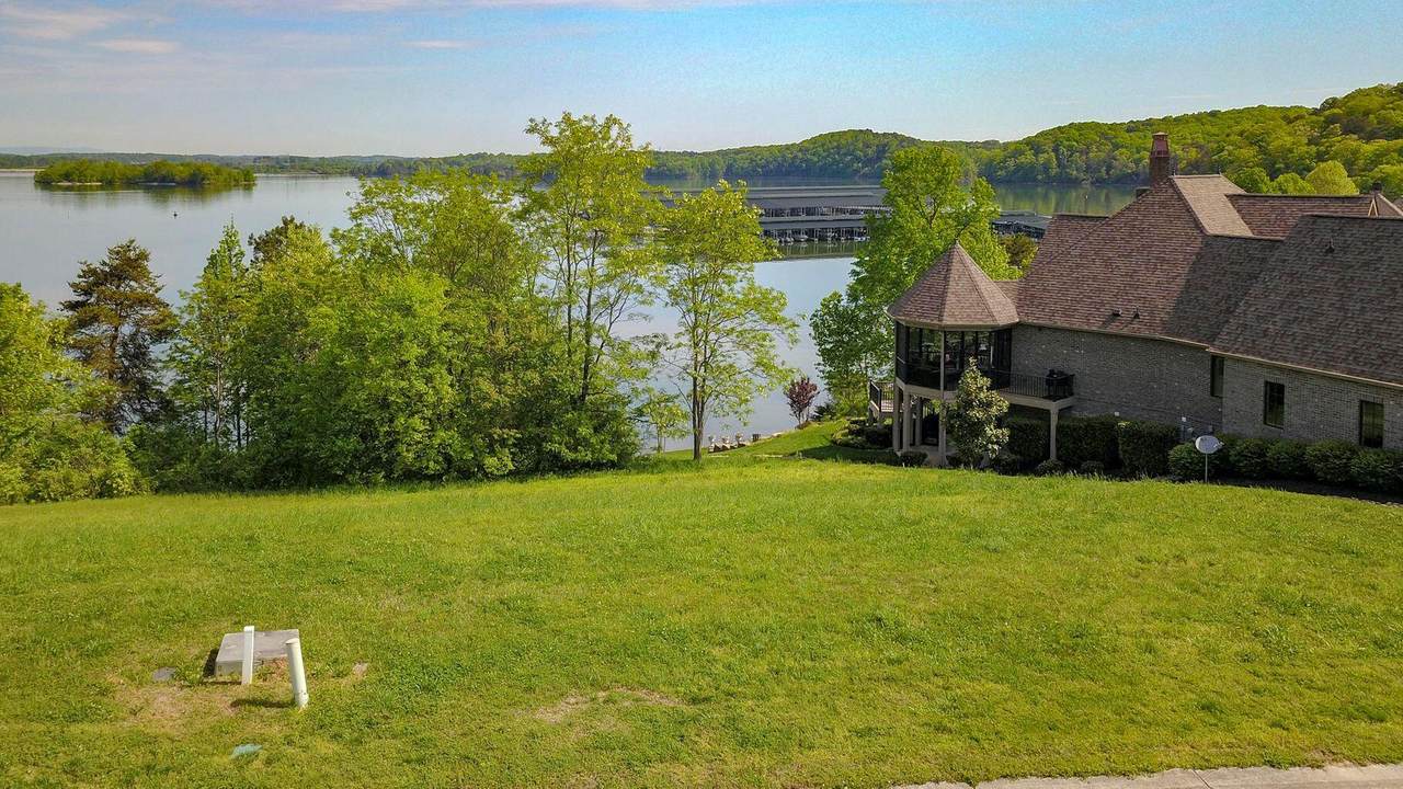 204 Cypress Pointe Drive - Photo 1