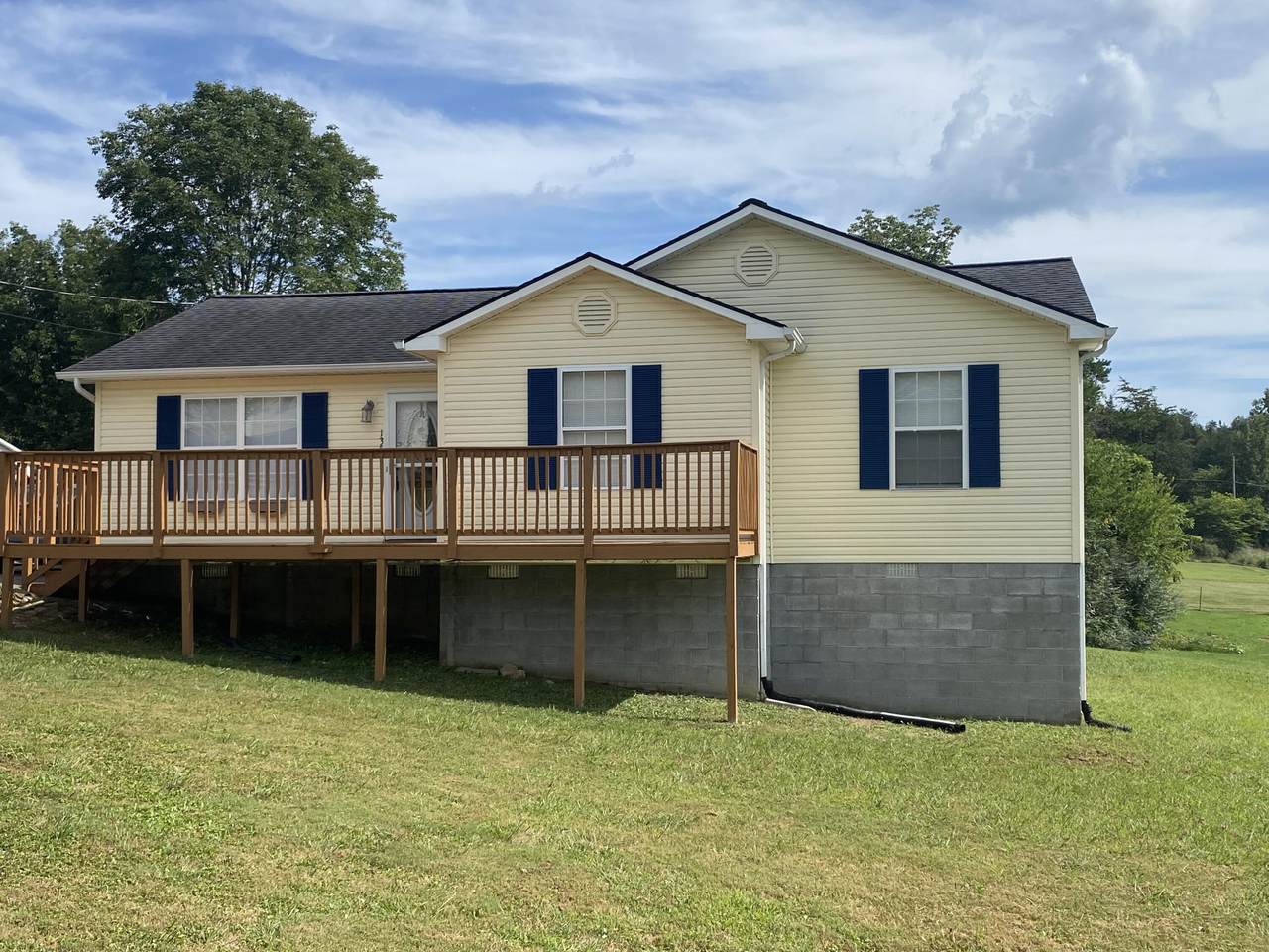 135 Tia Lane - Photo 1