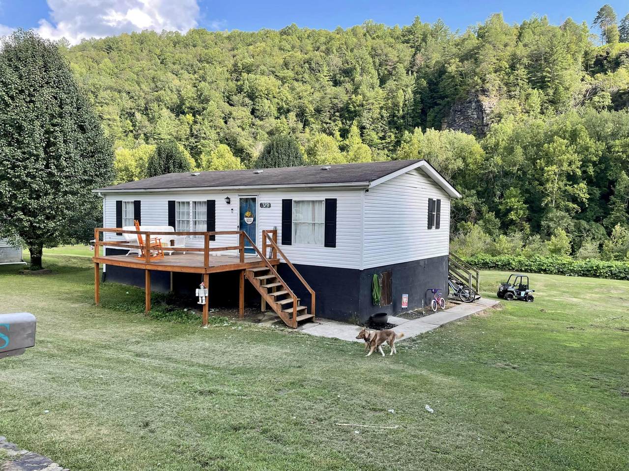 329 Riverview St - Photo 1