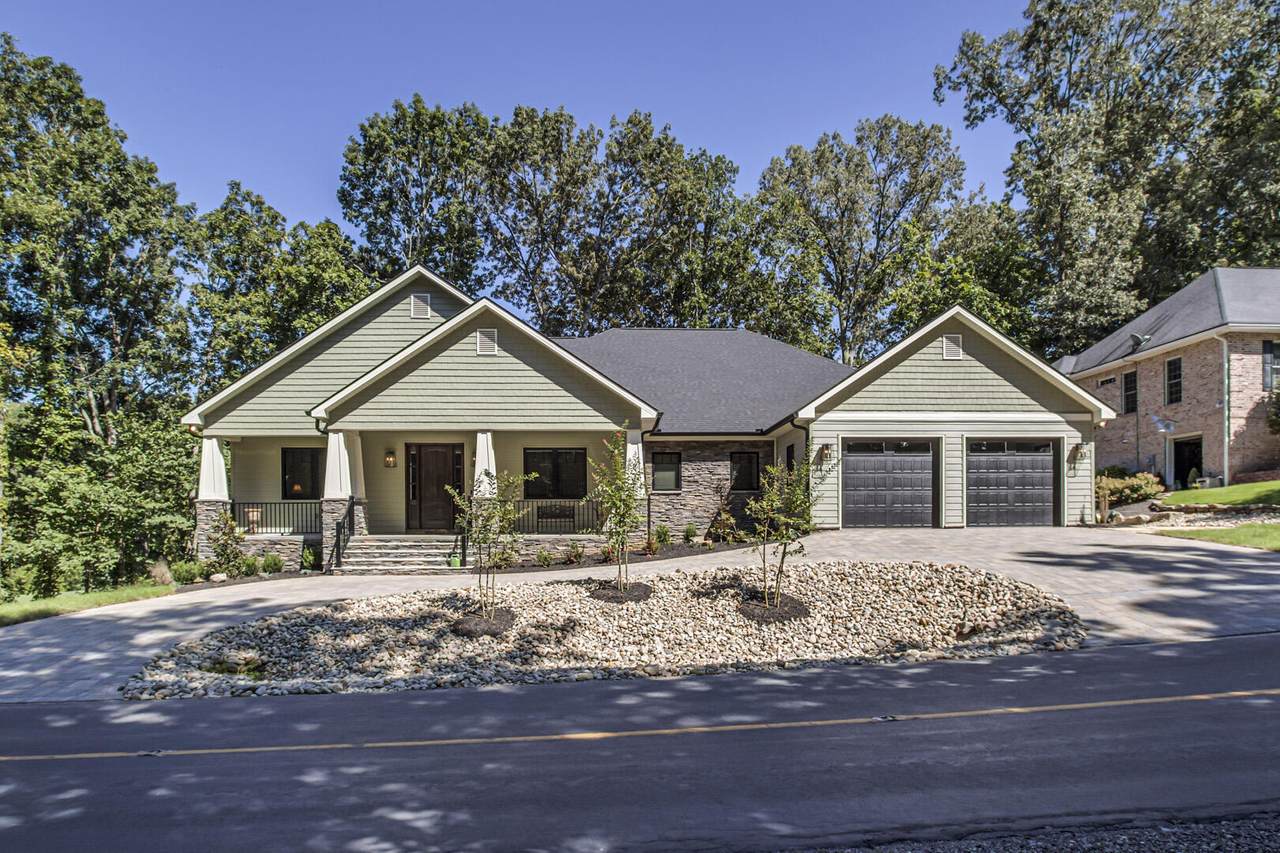 132 Cayuga Drive - Photo 1