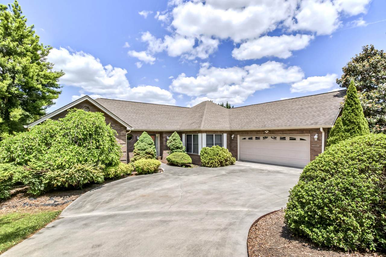 125 Belmont Drive - Photo 1