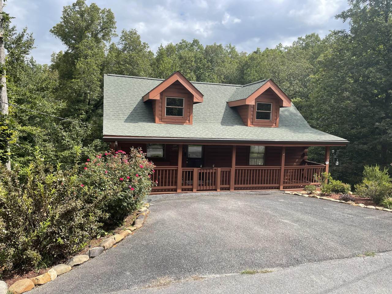 3213 Bear Country Way - Photo 1