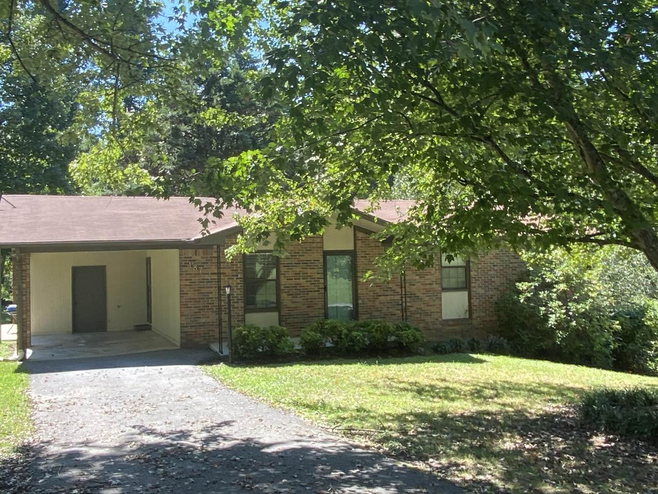 187 Madison Circle - Photo 1