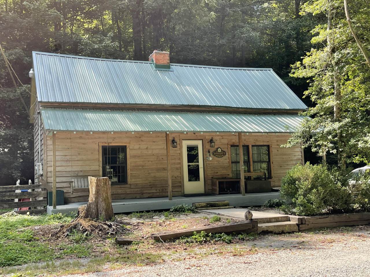 553 Vancel Rd - Photo 1