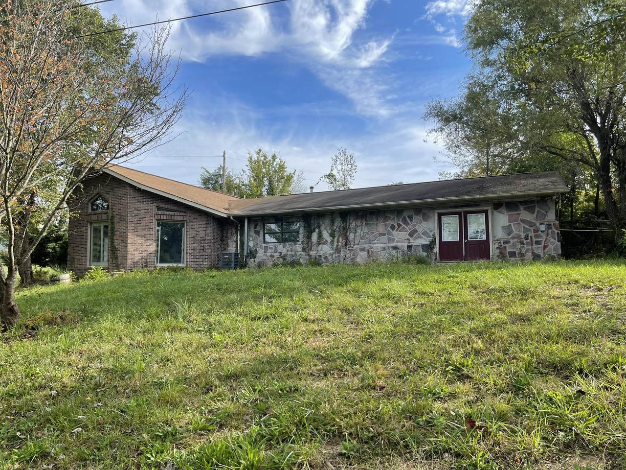 2227 Helton Rd - Photo 1