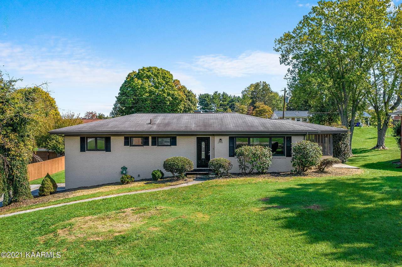 2666 Lakemoore Drive - Photo 1