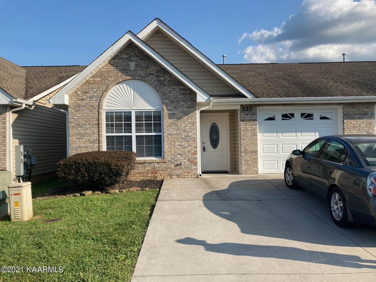 733 High Point Way - Photo 1