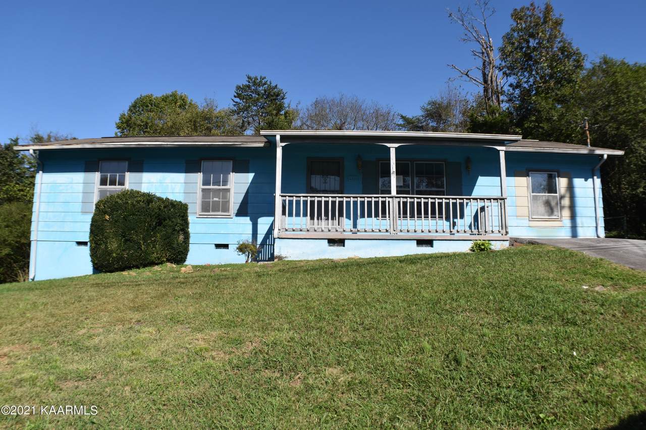 6321 Shaftsbury Drive - Photo 1