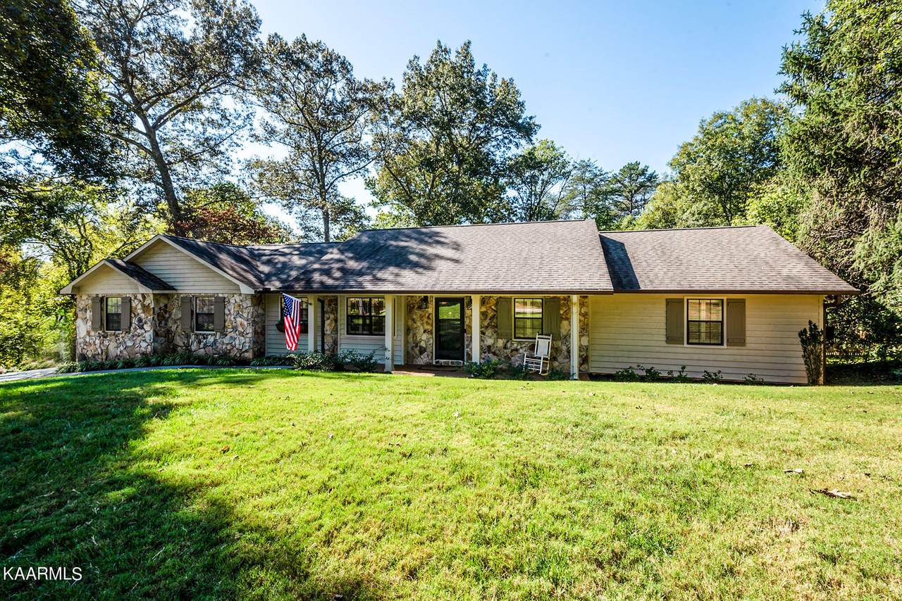 2329 Dawns Pass - Photo 1
