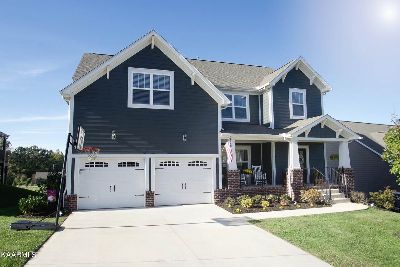 10727 Hunters Knoll Lane - Photo 1