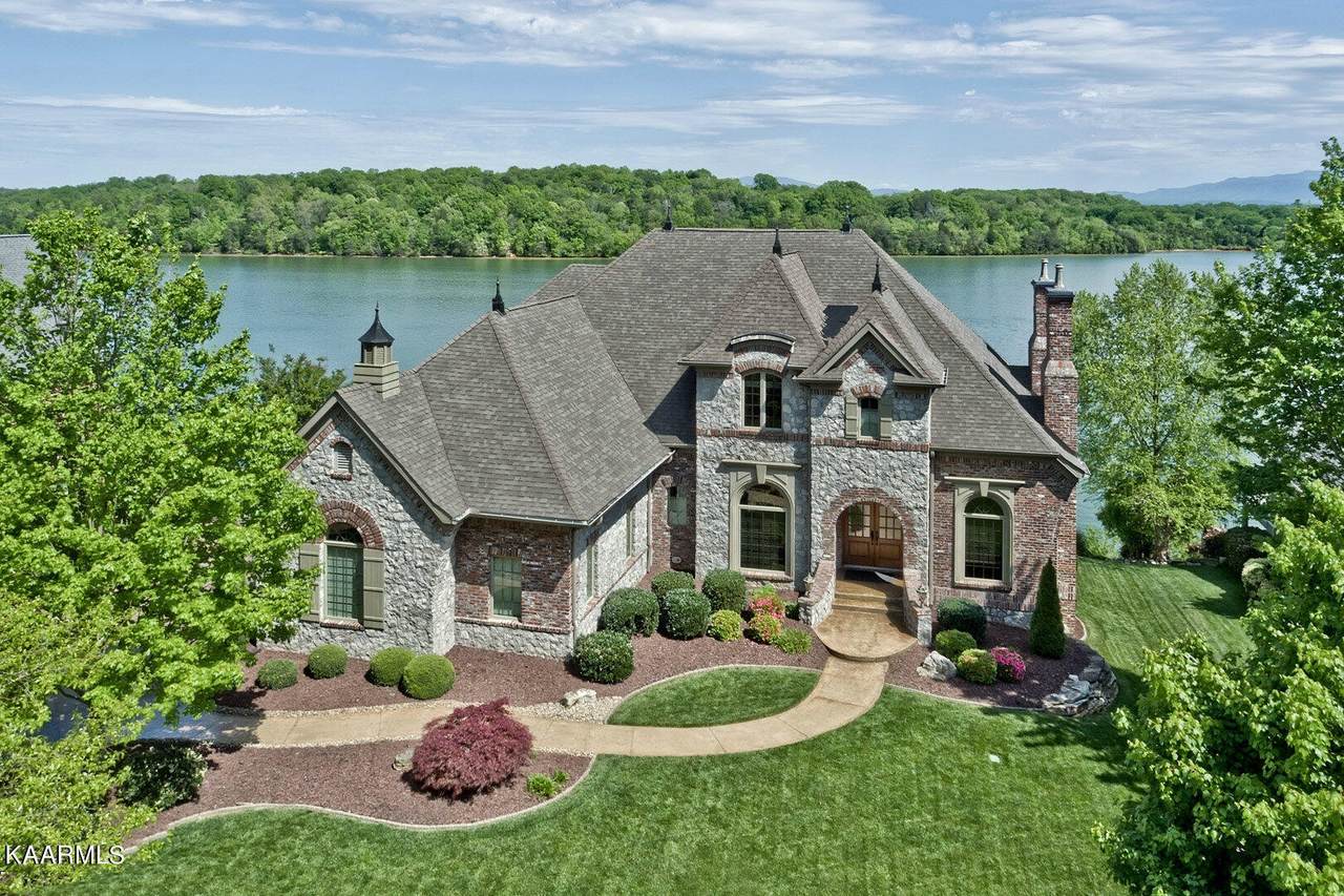 195 Rock Point Drive - Photo 1