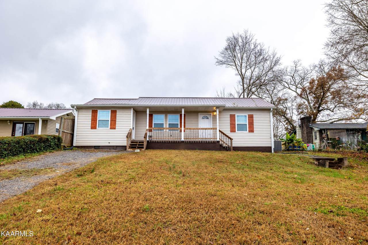 323 Harrison Bend Rd - Photo 1