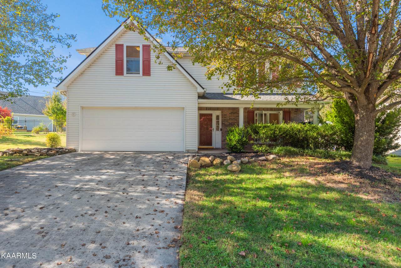 9805 Seattle Slew Lane - Photo 1