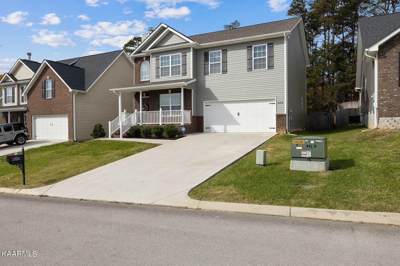 835 Donahue Lane - Photo 1