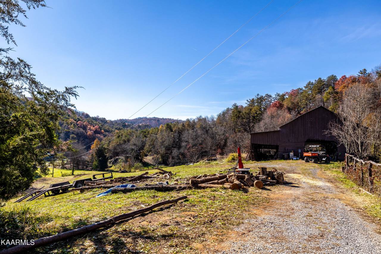 2895 Caughron Mountain Rd - Photo 1
