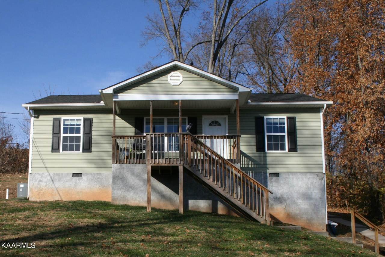 5217 Oakhill Drive - Photo 1
