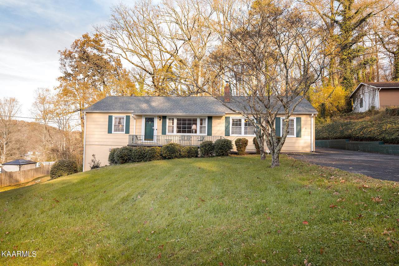 414 Overhill Rd - Photo 1