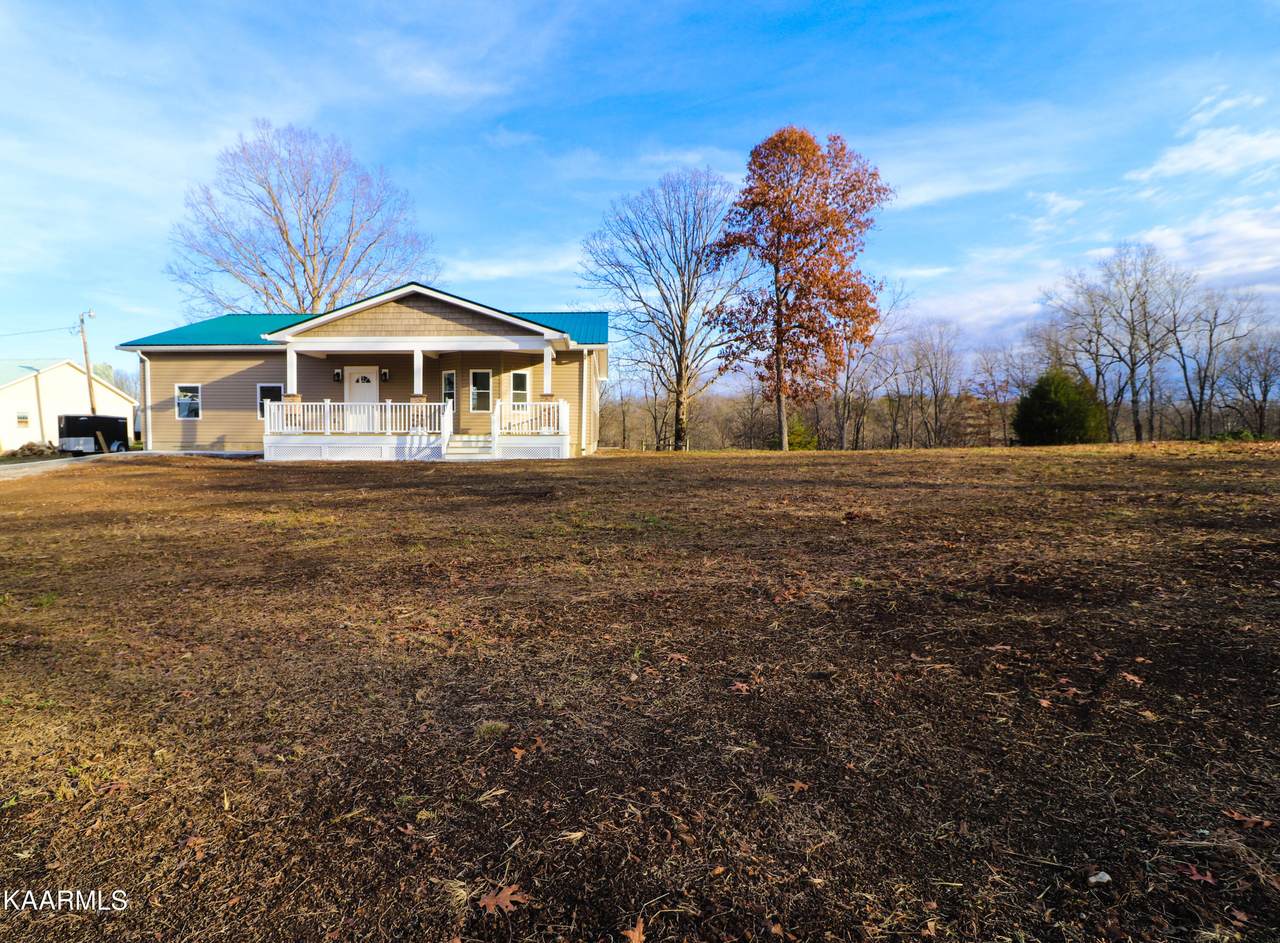 2544 Bear Creek Rd - Photo 1