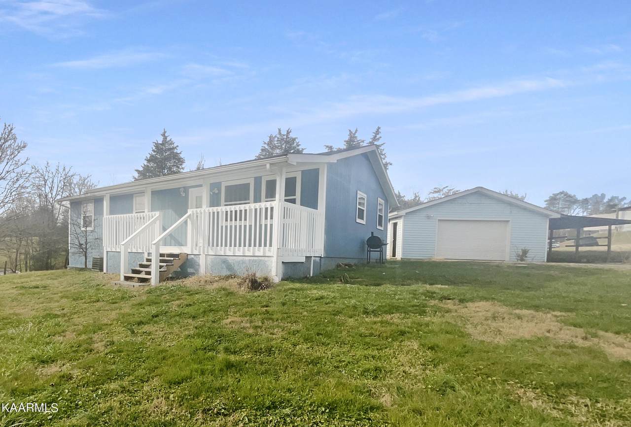 3915 Petty Rd - Photo 1