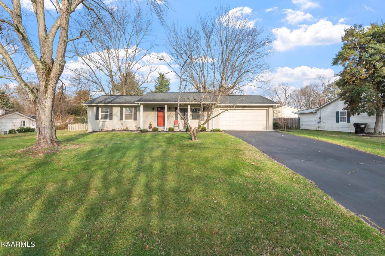 8305 Landmark Drive - Photo 1