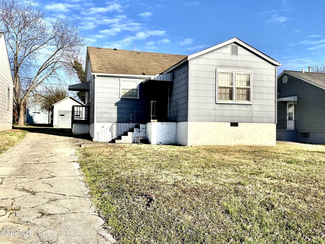 821 Shamrock Ave - Photo 1