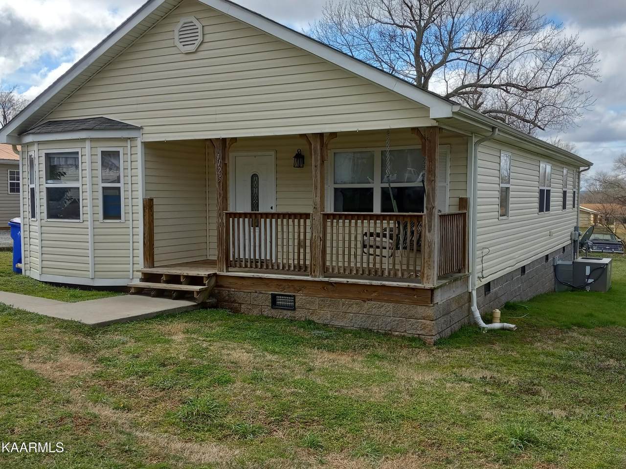 1125 Lang St - Photo 1