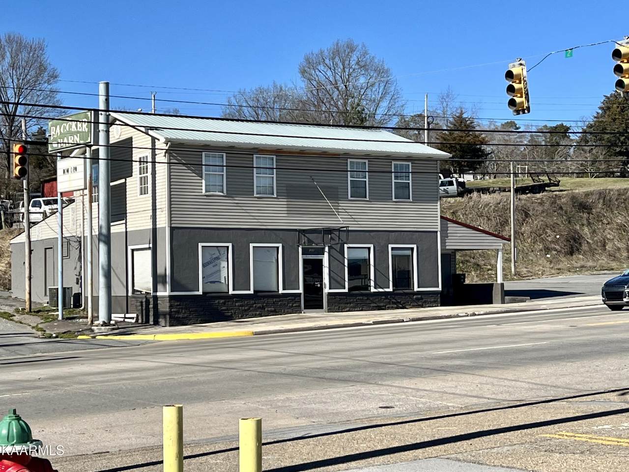 202 N Broad St - Photo 1
