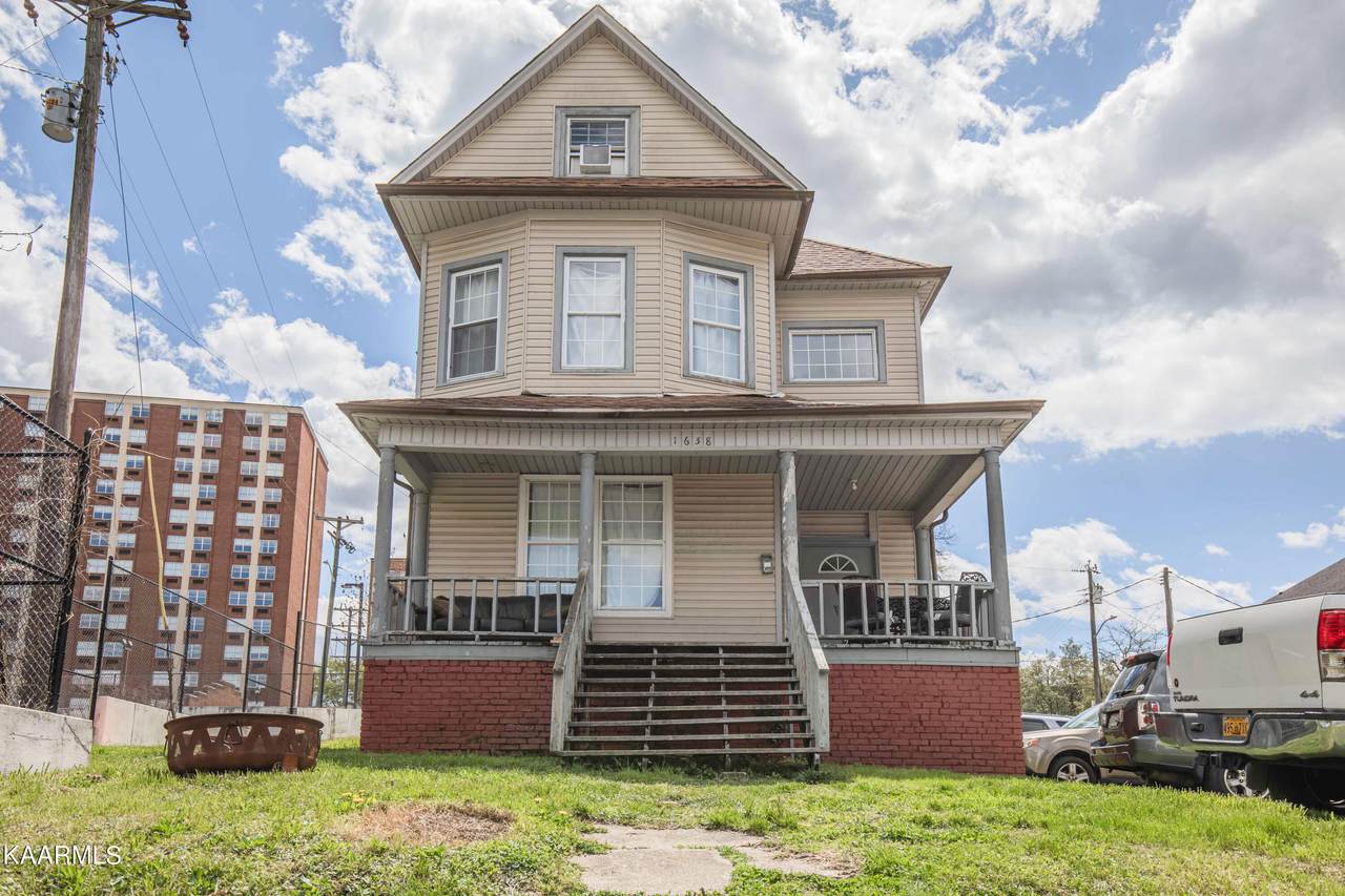 1638 Highland Ave - Photo 1