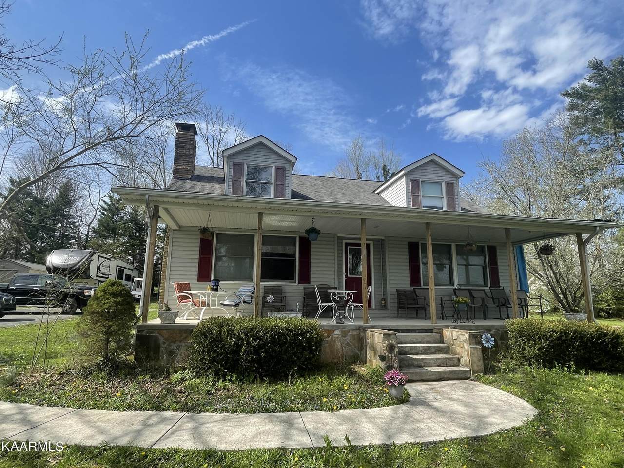 181 Braun St - Photo 1