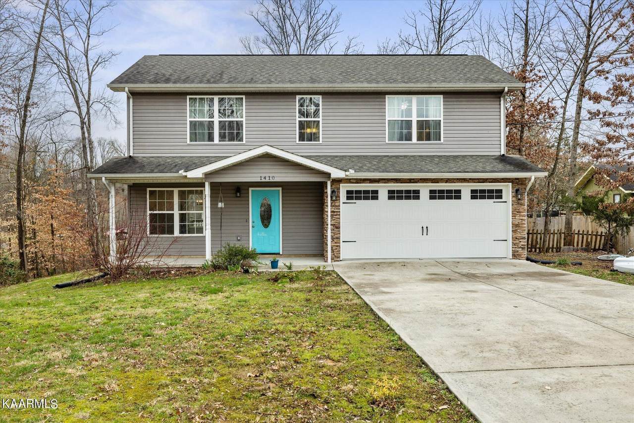 1410 Circle Drive - Photo 1